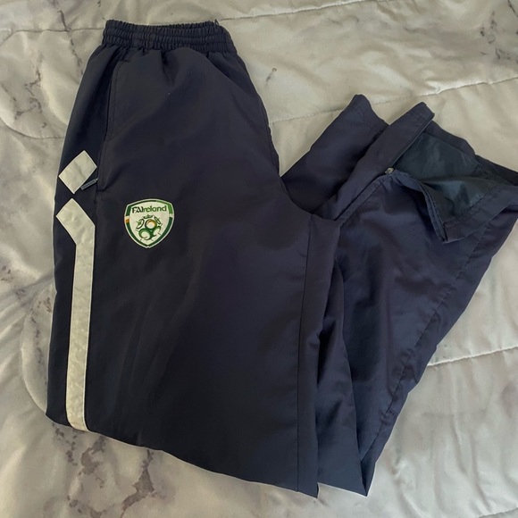 UMBRO Republic of National Football Team Pants - Picture 2 of 5